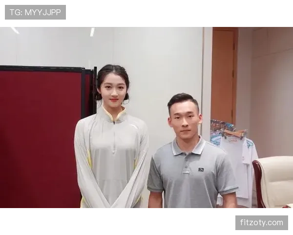 肖若腾球场上跟仙人一样，自律到连零食都能戒掉，真的活成了传说